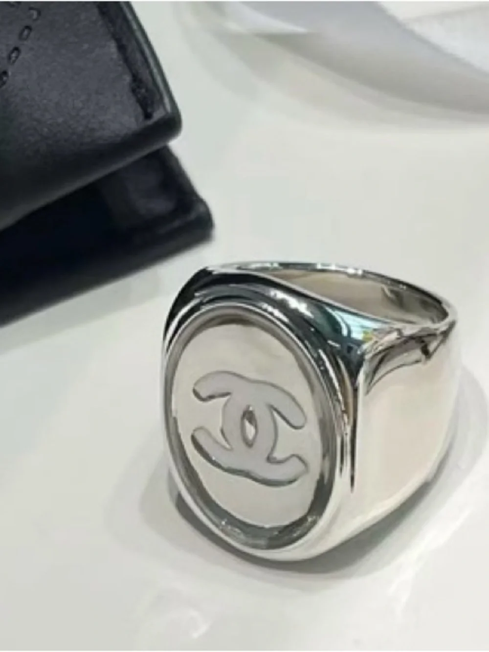 Double C Silver-Tone Mirrored LOGO Ring Women’s SIZE -7